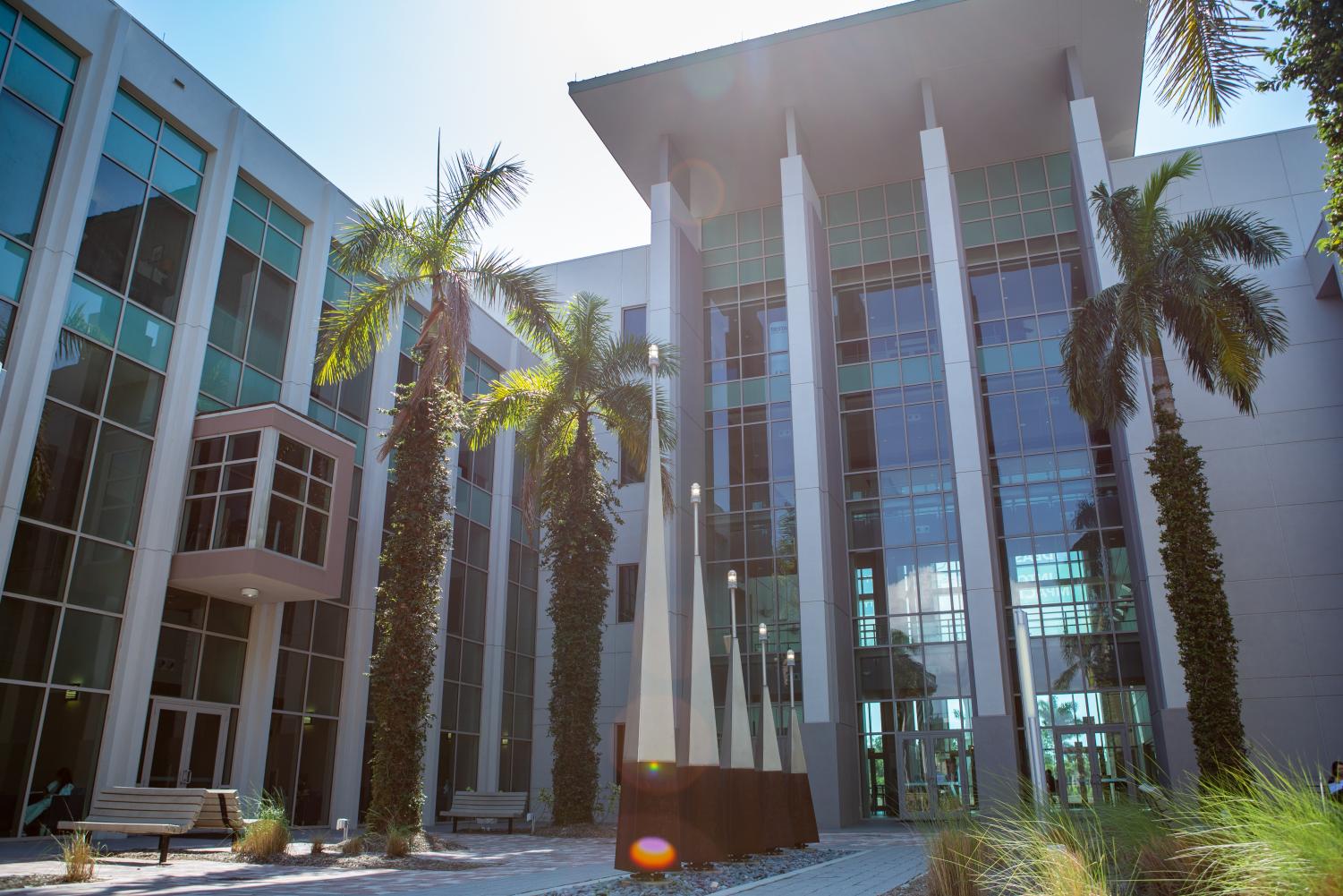 Lutgert College of Business at Florida Gulf Coast University